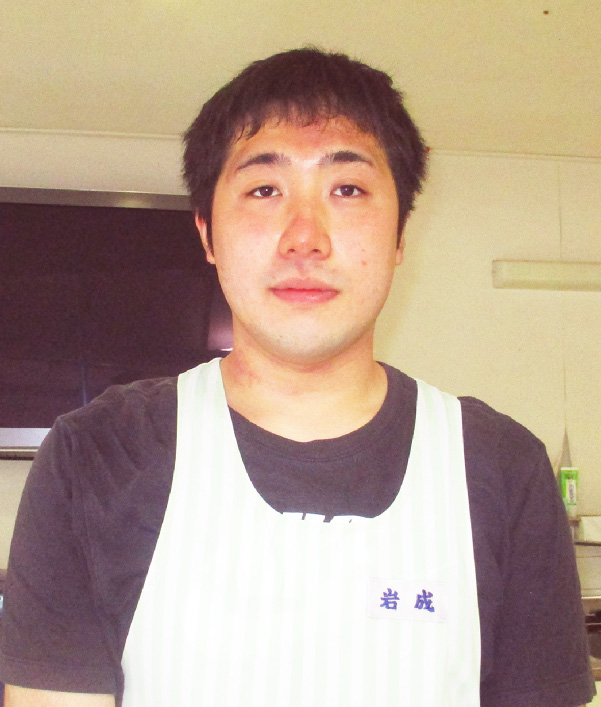 介護福祉士 岩成