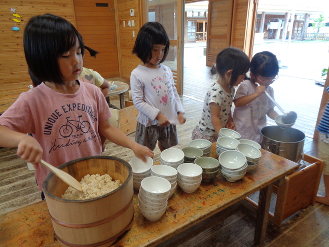 給食３