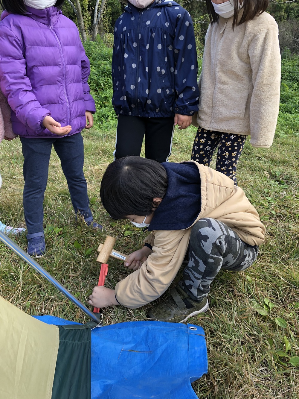 テント貼り