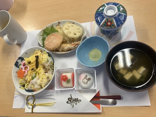 特養新館　新年会だぴょん♪